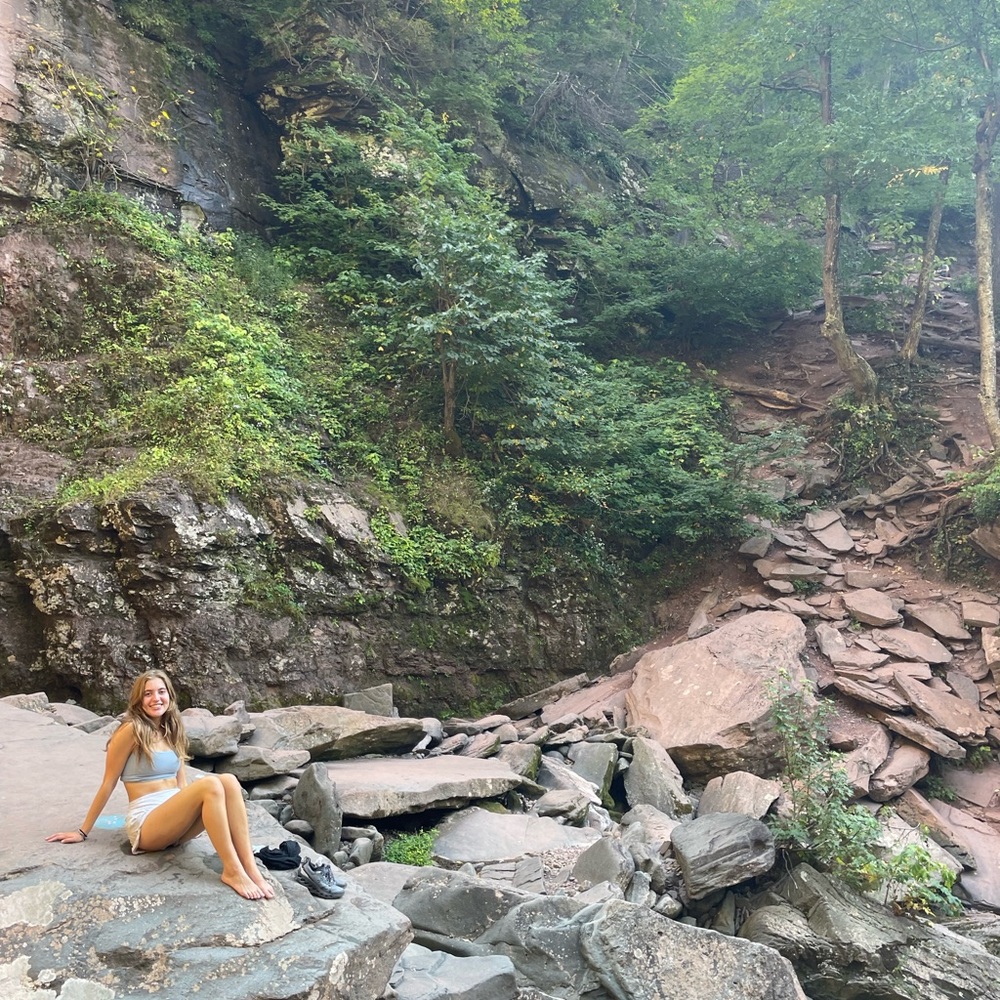 Meet your Posher, Jessica